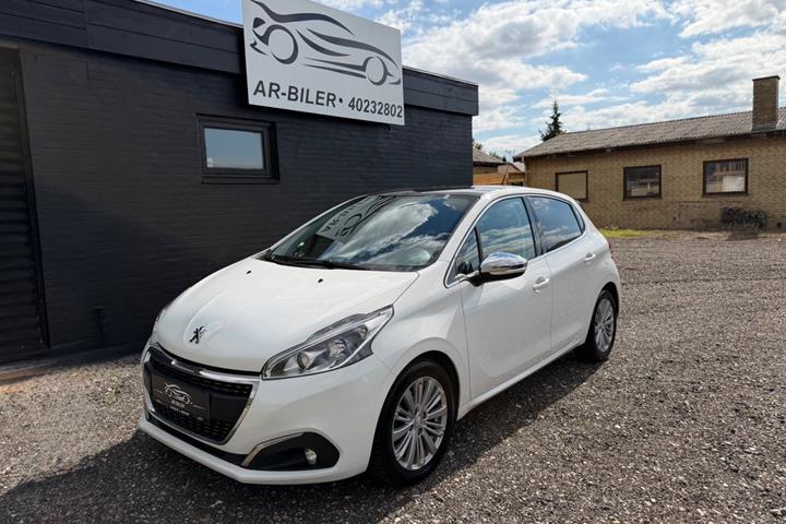 undefined Peugeot 208 fra 2017