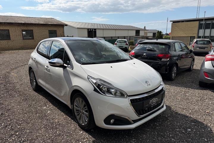 undefined Peugeot 208 fra 2017