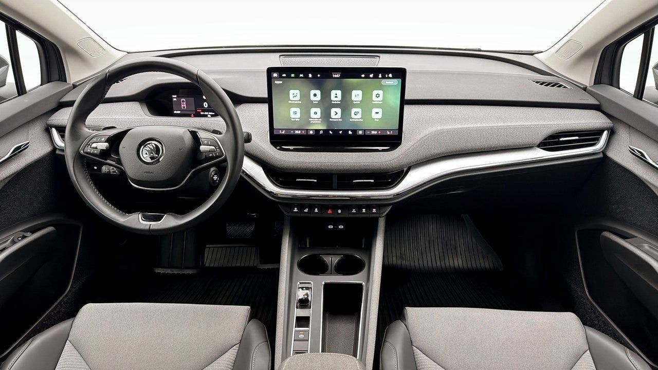 Grå Skoda Enyaq fra 2025