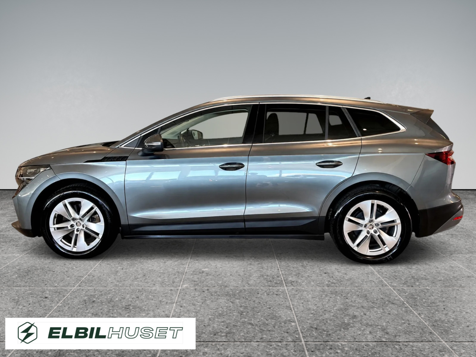 Grå Skoda Enyaq fra 2025