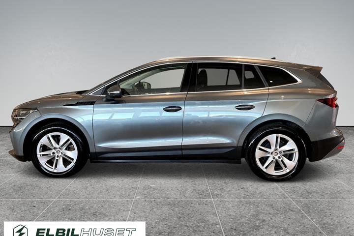 Grå Skoda Enyaq fra 2025