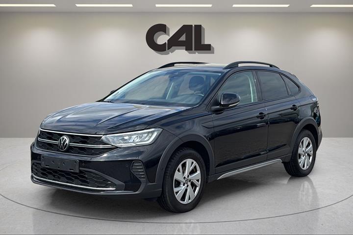 Sort VW Taigo fra 2022 set udefra