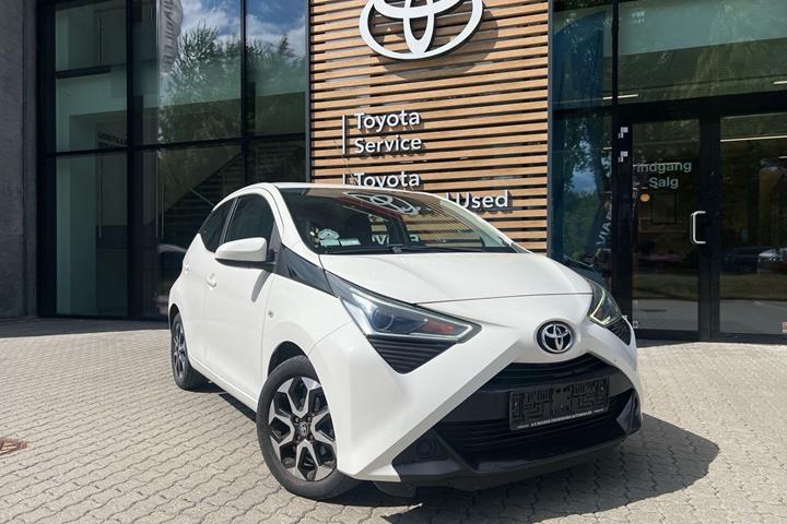 Hvid Toyota Aygo fra 2019