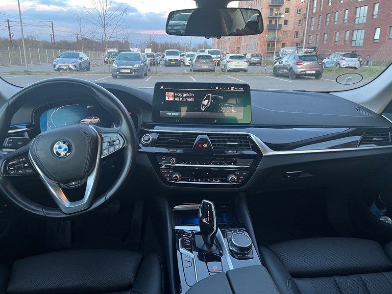 undefined BMW 530e fra 2022