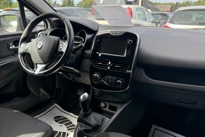 Grøn Renault Clio IV fra 2013