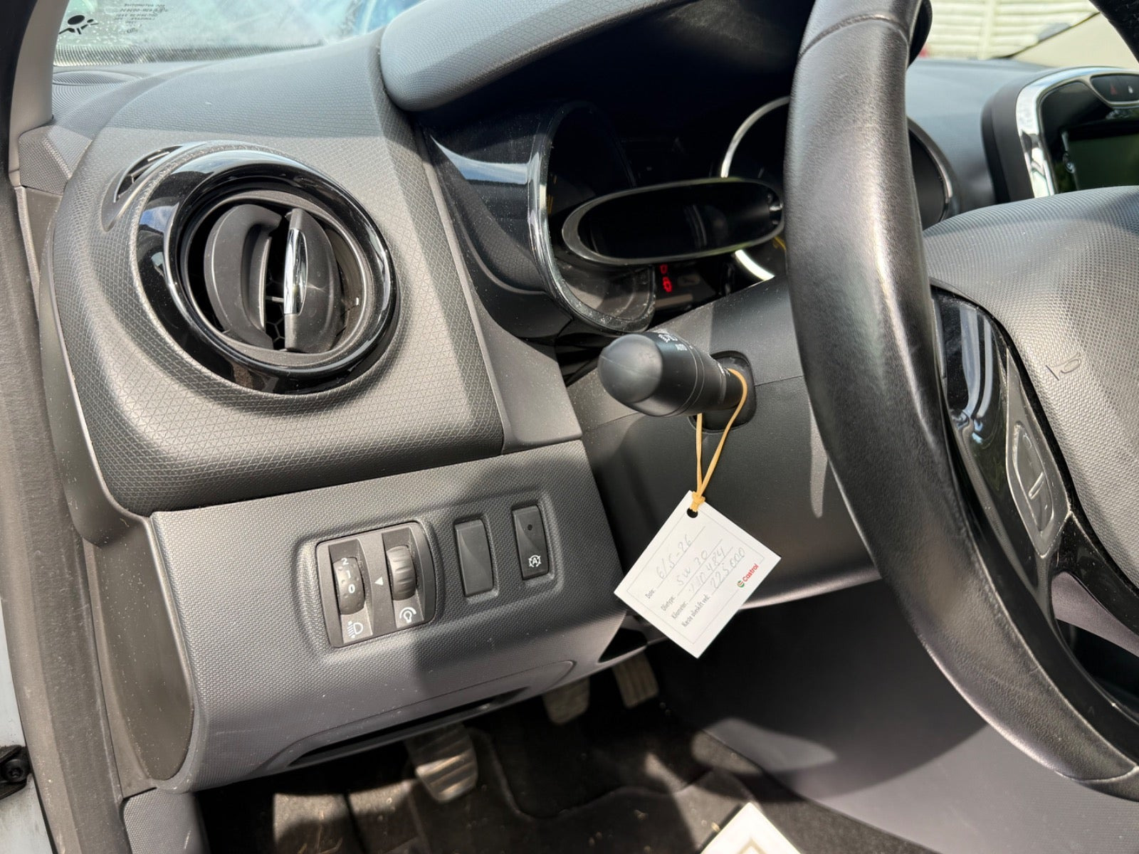 Grøn Renault Clio IV fra 2013