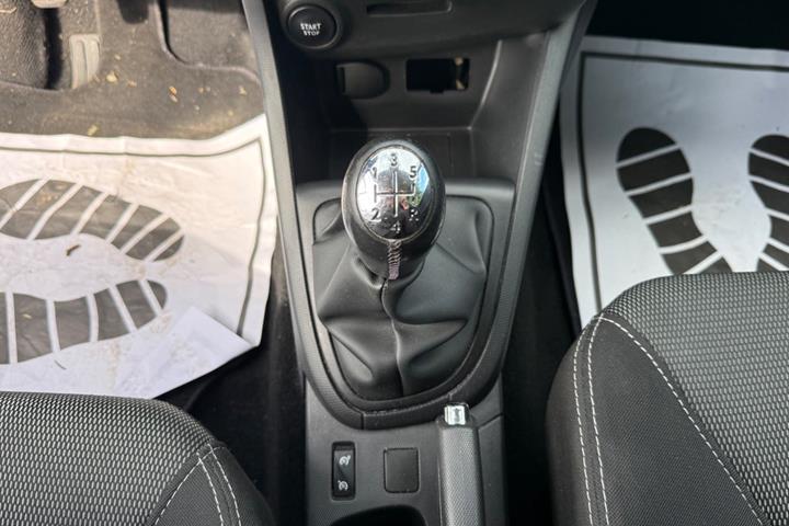 Grøn Renault Clio IV fra 2013