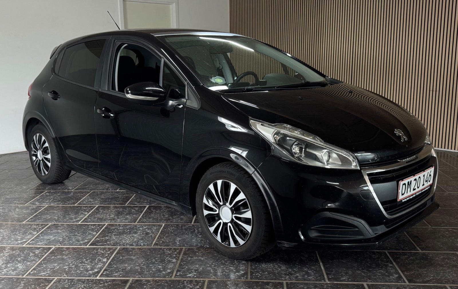 Peugeot 208 1,6 BlueHDi 100 Desire Sky