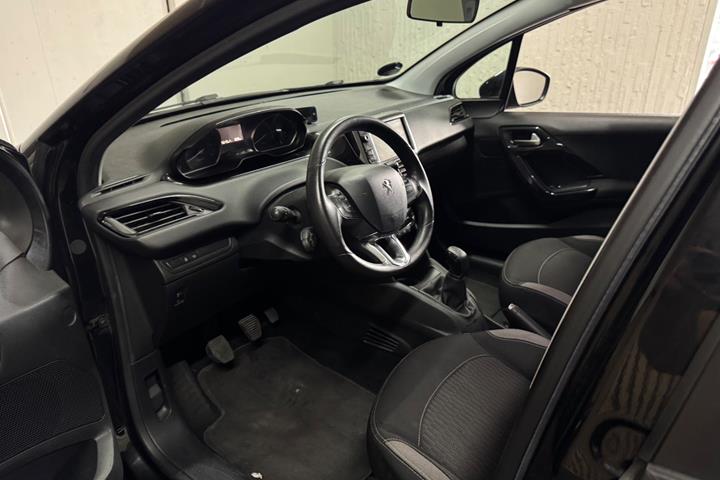 undefined Peugeot 208 fra 2016
