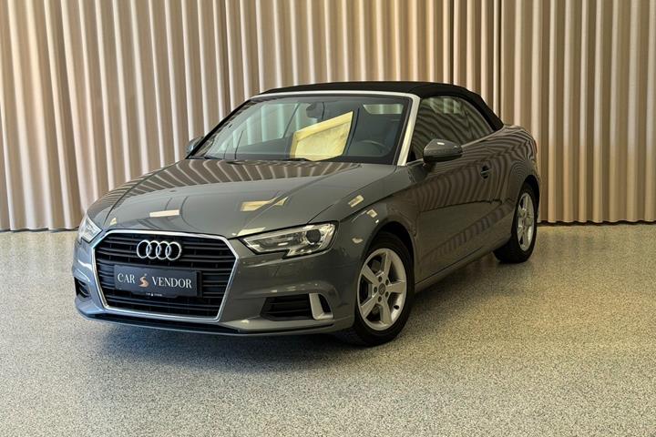 Grå Audi A3 fra 2019