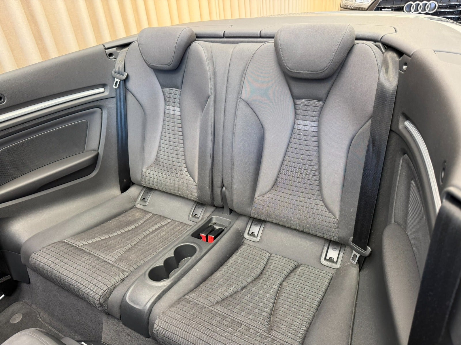 Grå Audi A3 fra 2019
