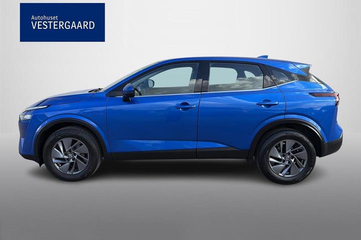 Blå Nissan Qashqai fra 2021