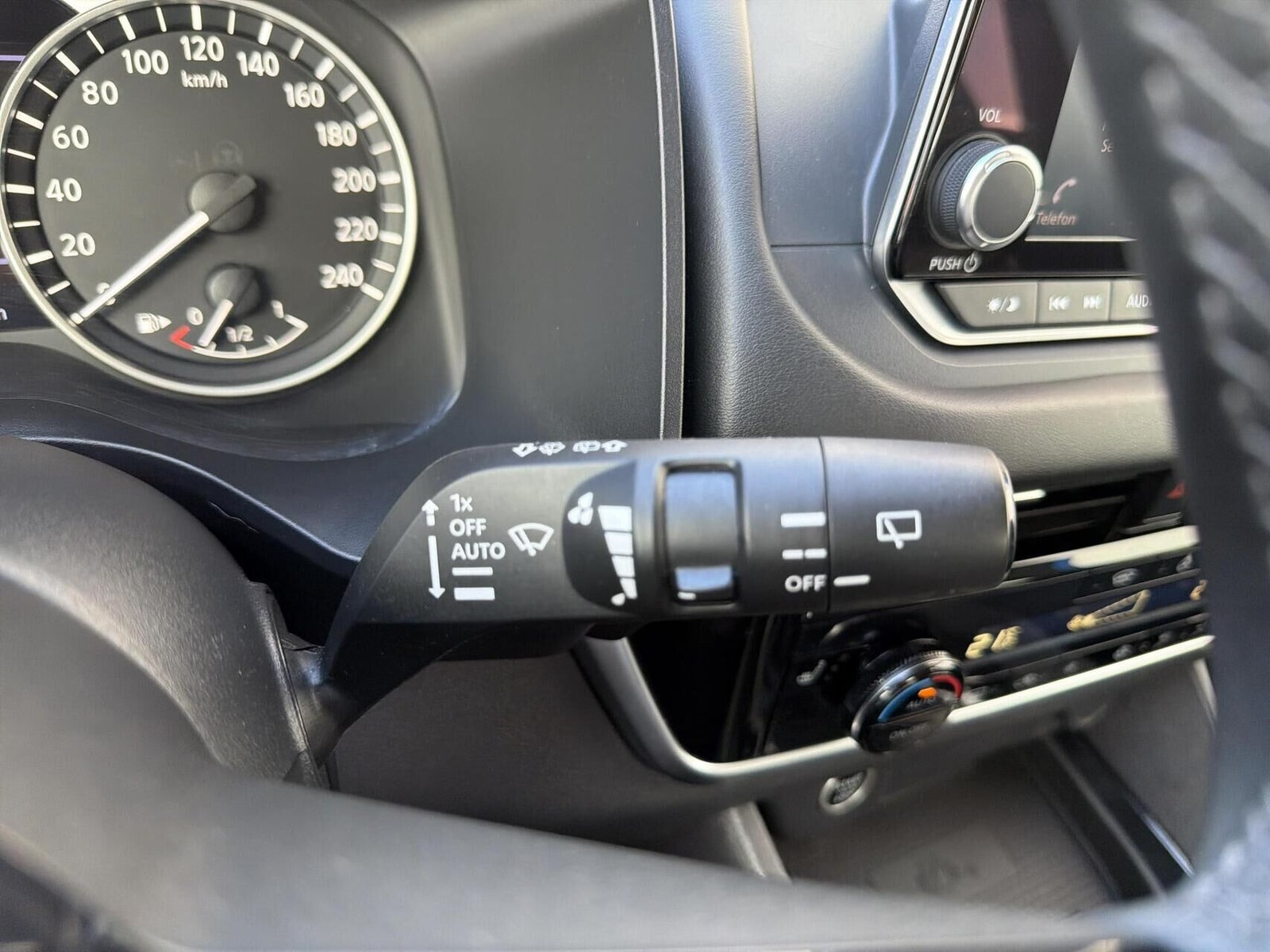 Blå Nissan Qashqai fra 2021