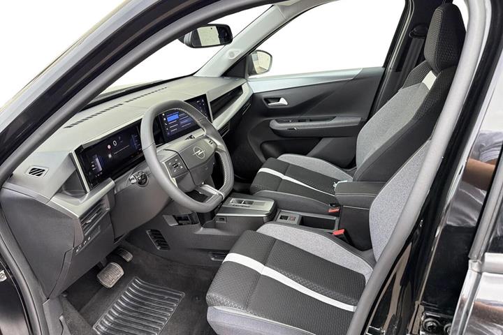 Sort Opel Frontera fra 2025