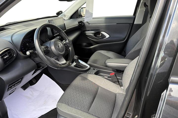 Sort Toyota Yaris Cross fra 2022