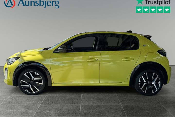 Gul Peugeot e-208 fra 2025