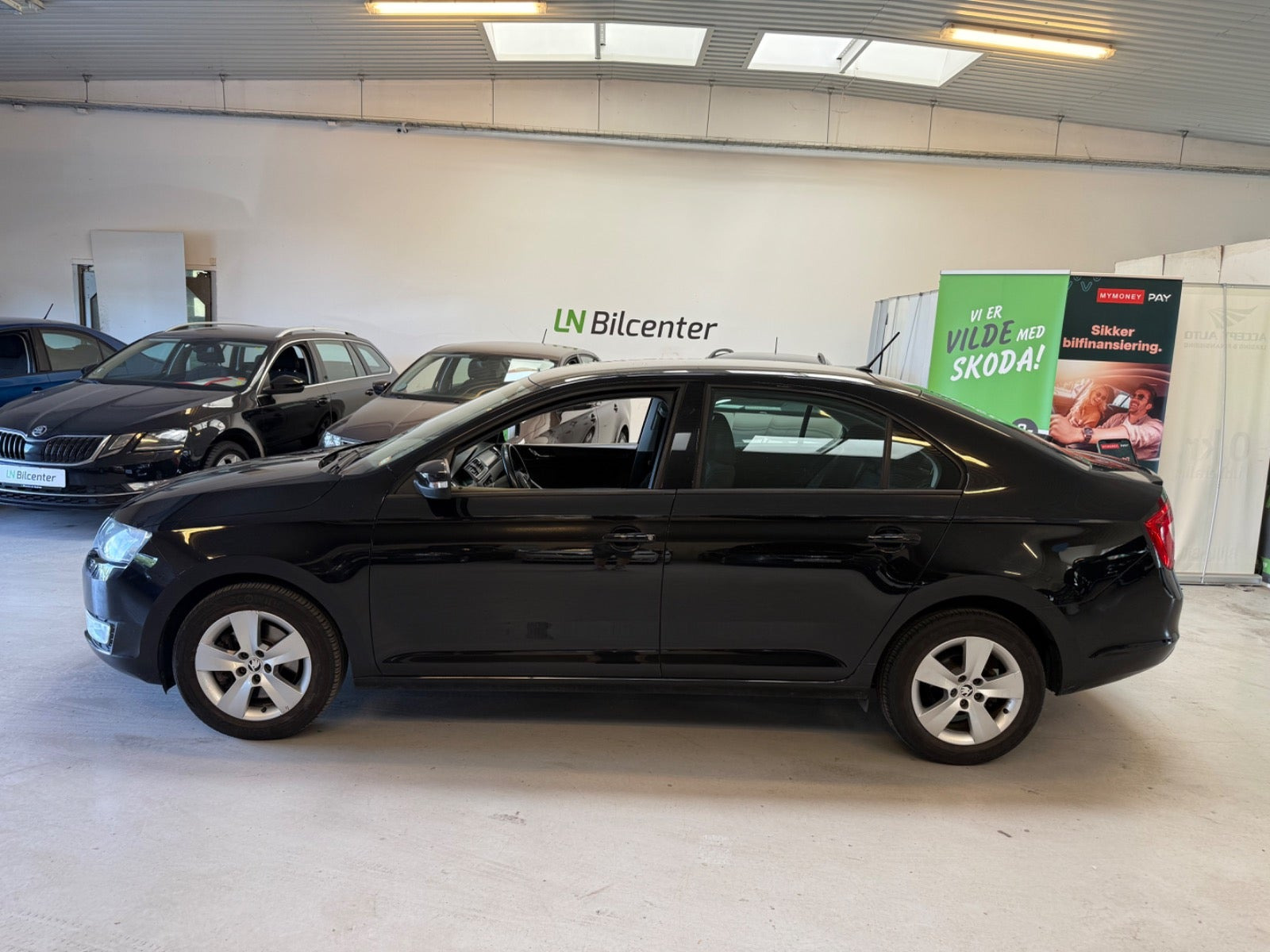 Sort Skoda Rapid fra 2017