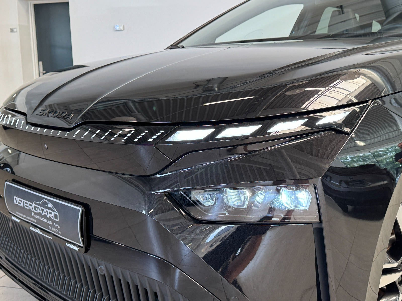 Sort Skoda Enyaq fra 2026