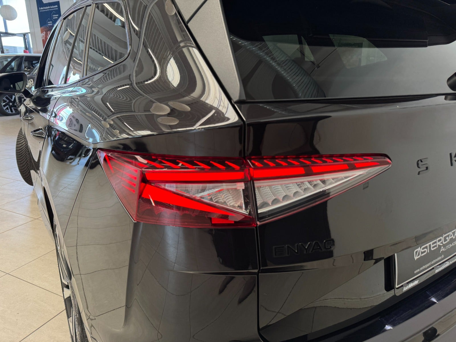 Sort Skoda Enyaq fra 2026