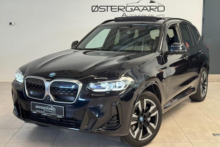 Sort BMW iX3 fra 2024