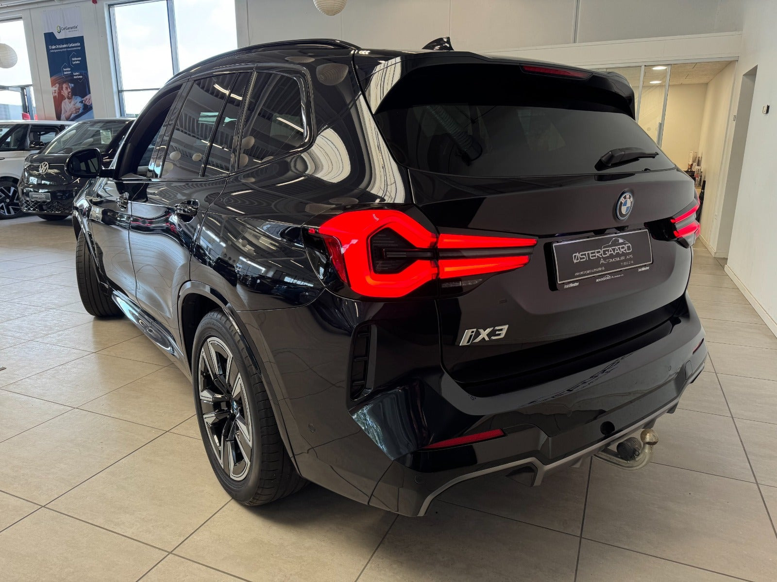 Sort BMW iX3 fra 2024