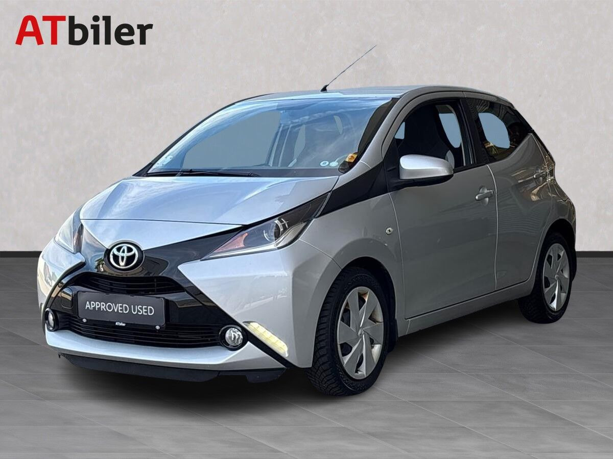 Toyota Aygo 1,0 VVT-I X-Play + X-Touch 69HK 5d