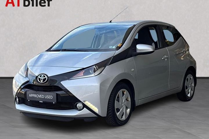 Sølv Toyota Aygo fra 2016