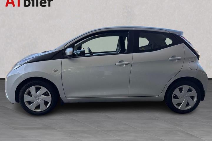 Sølv Toyota Aygo fra 2016