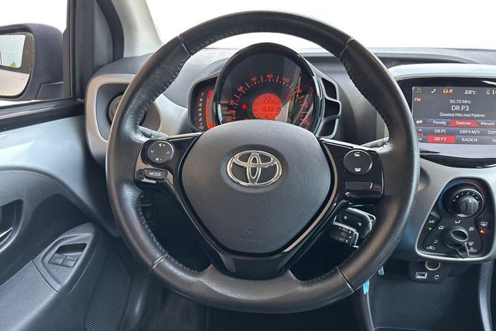 Sølv Toyota Aygo fra 2016