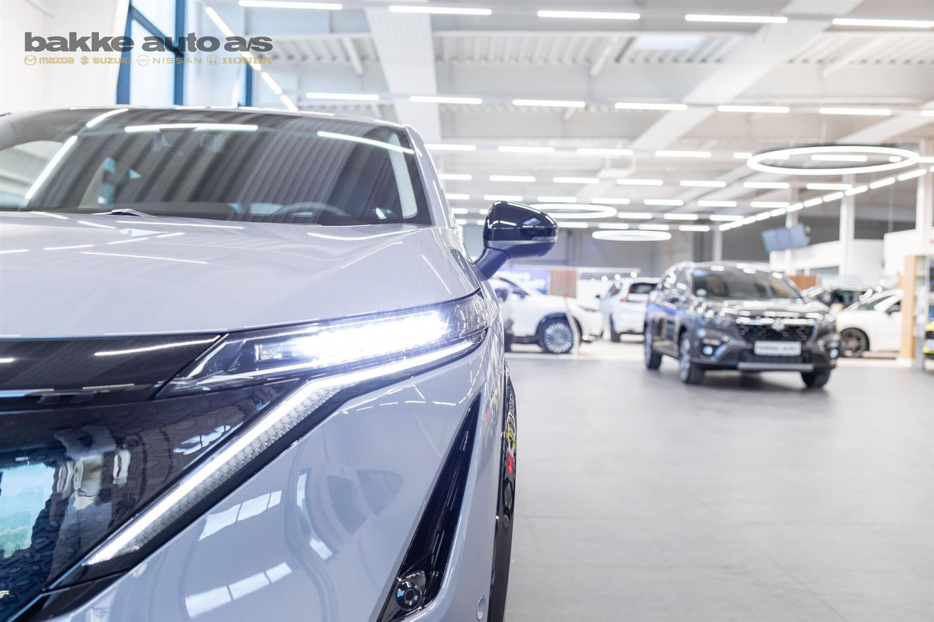Grå Nissan Ariya fra 2023