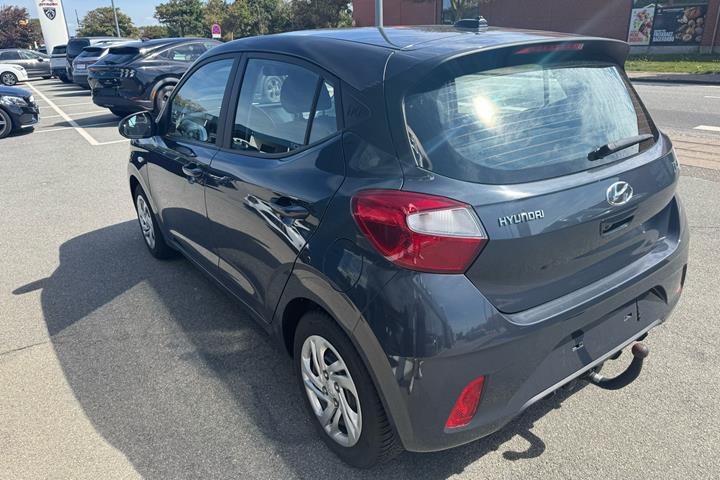 Sort Hyundai i10 fra 2022