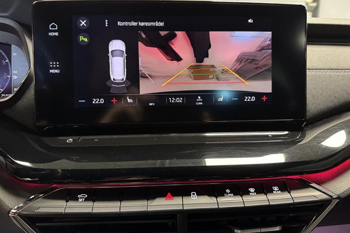 Sort Skoda Octavia fra 2021