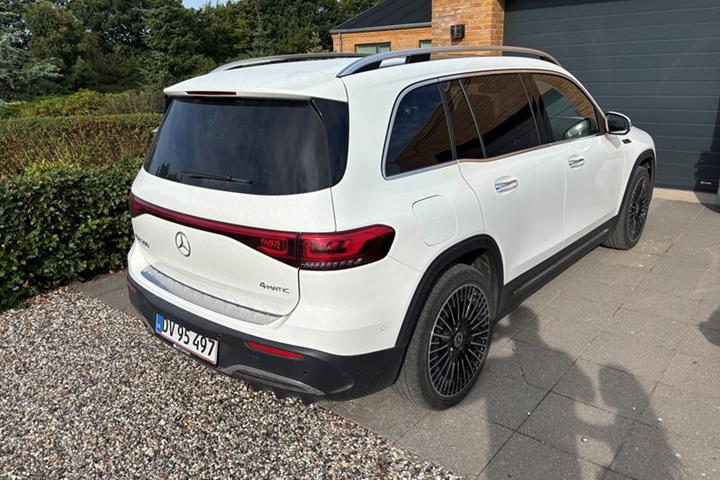 undefined Mercedes EQB 300 fra 2022