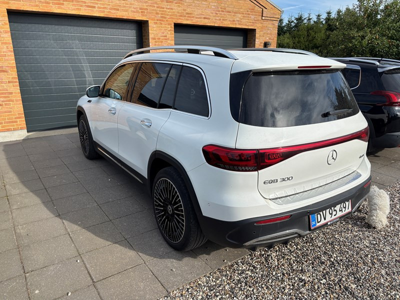 undefined Mercedes EQB 300 fra 2022