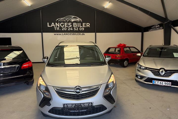 undefined Opel Zafira fra 2016
