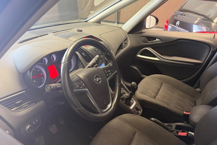 undefined Opel Zafira fra 2016