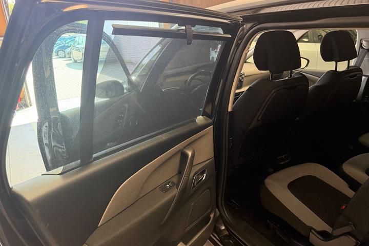 Sort Citroën Grand C4 Picasso fra 2014