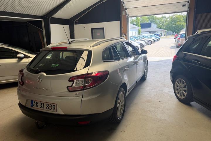 Sølv Renault Megane III fra 2012