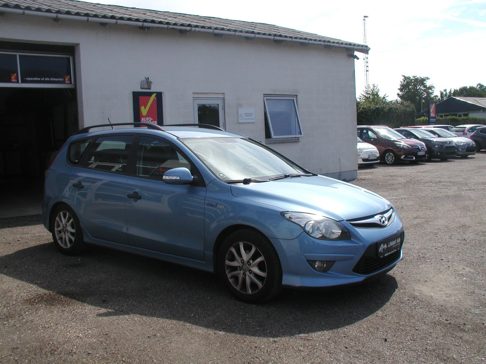 Blå Hyundai i30 fra 2012
