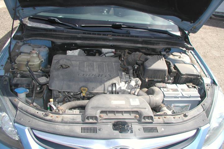 Blå Hyundai i30 fra 2012