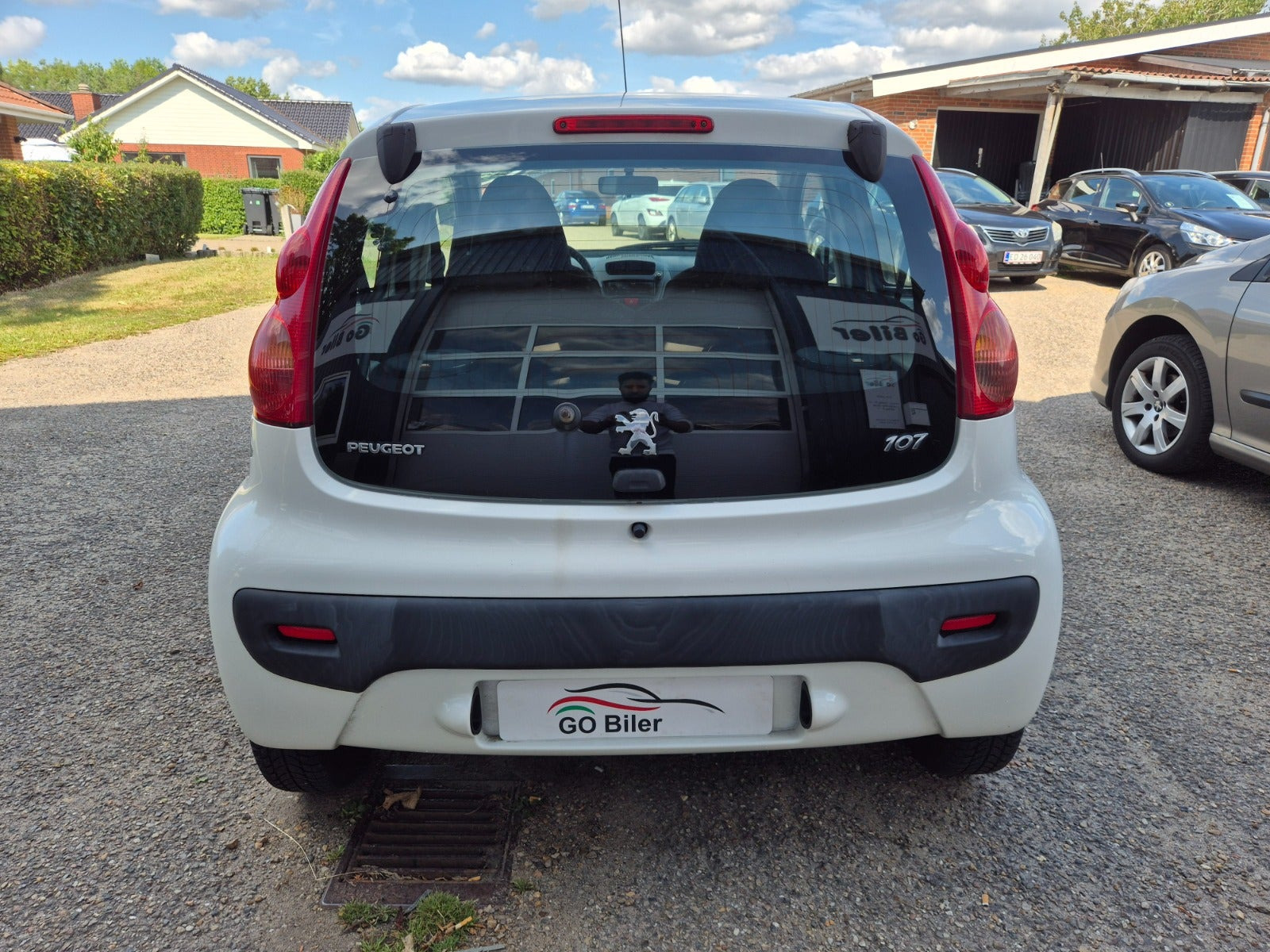 Grøn Peugeot 107 fra 2010