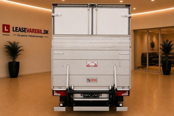 Hvid Mercedes Sprinter 316 fra 2017