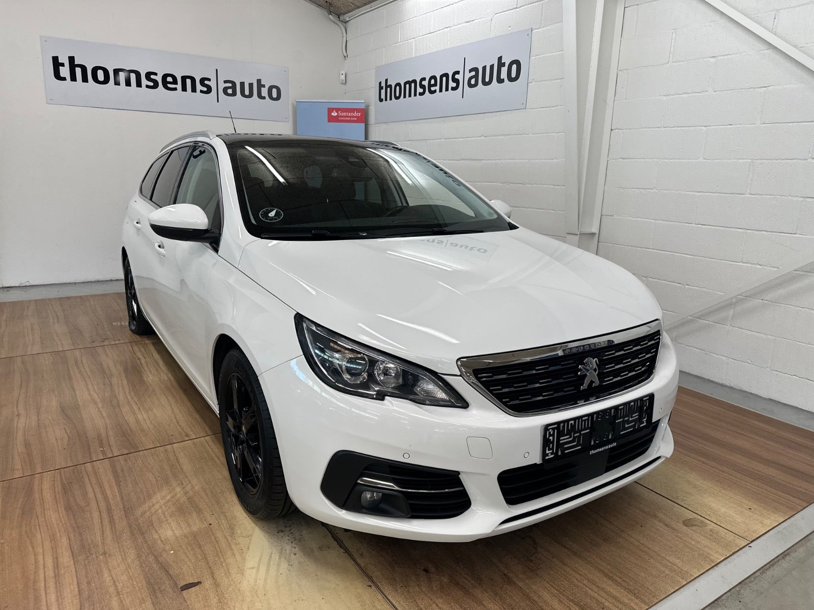 Hvid Peugeot 308 fra 2020