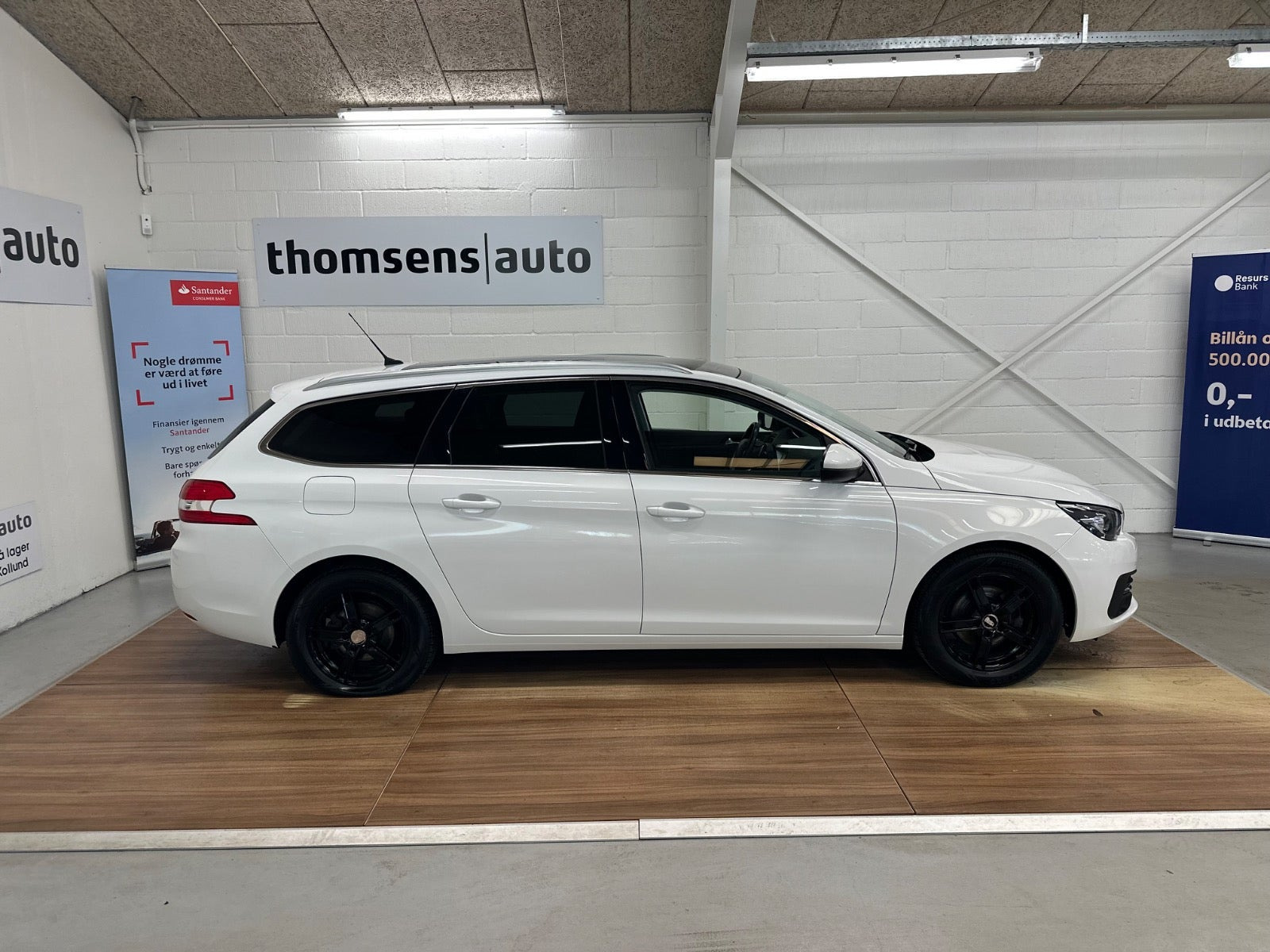 Hvid Peugeot 308 fra 2020