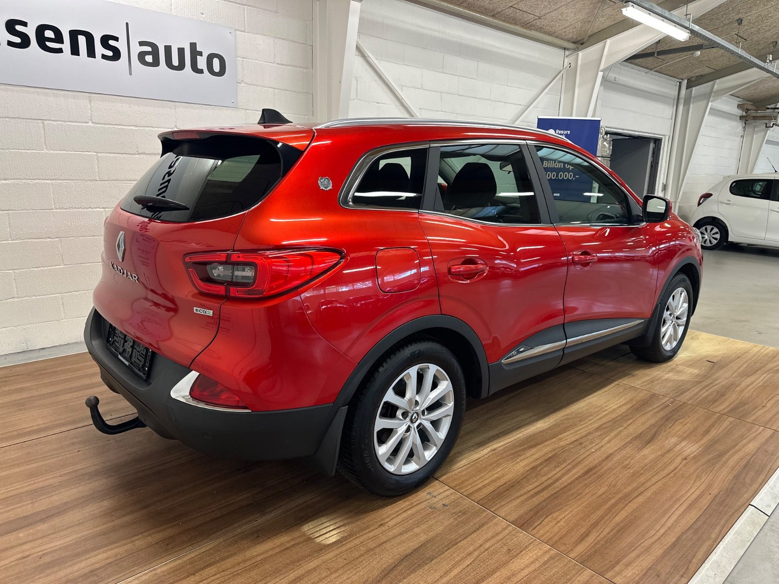 Rød Renault Kadjar fra 2016