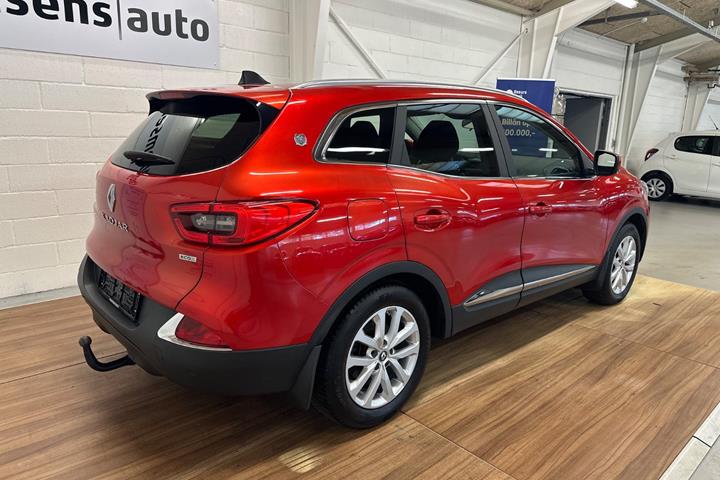 Rød Renault Kadjar fra 2016