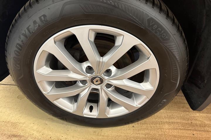 Rød Renault Kadjar fra 2016