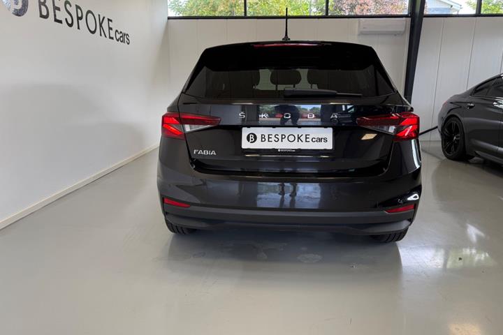 Sort Skoda Fabia fra 2023