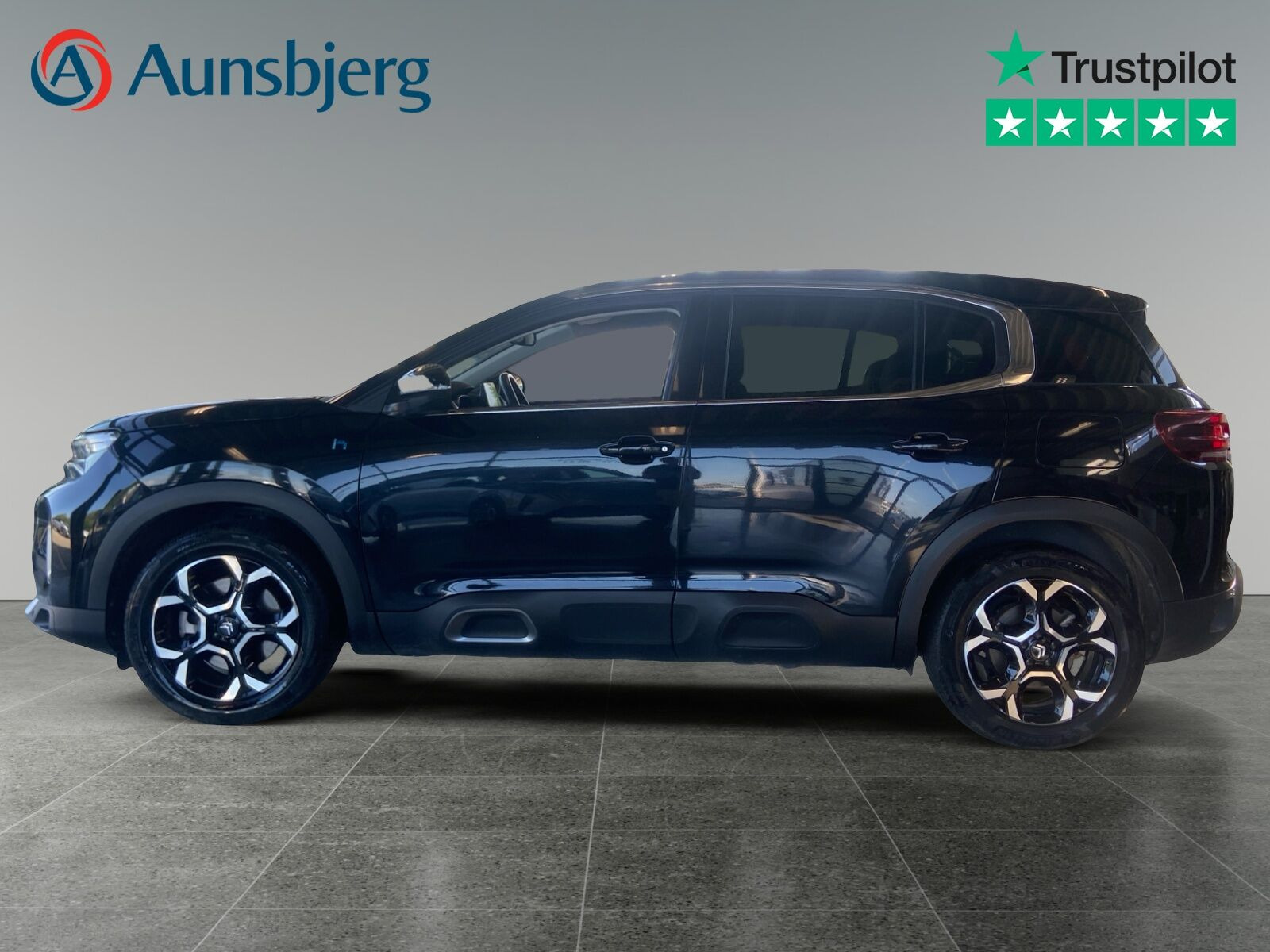 Sort Citroën C5 Aircross fra 2024