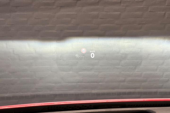 Rød VW ID.Buzz fra 2025